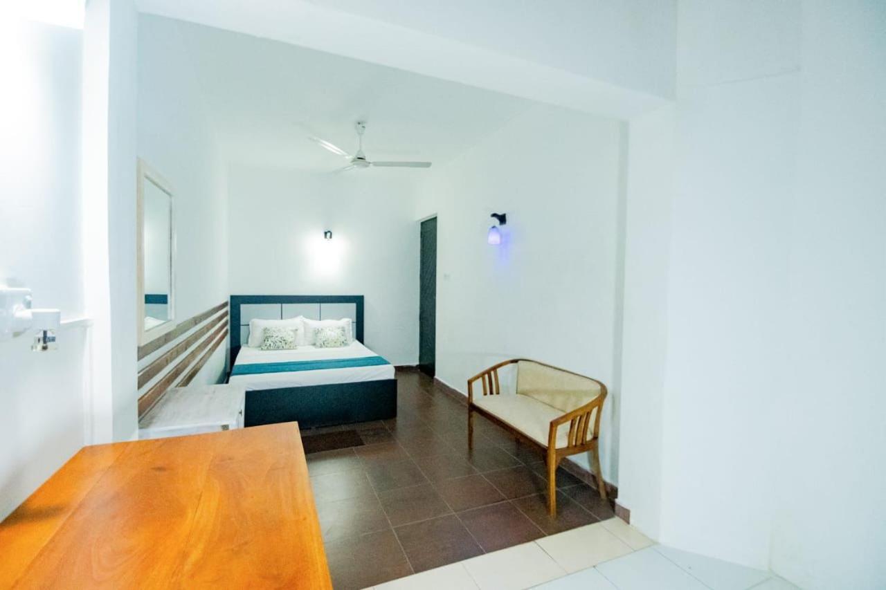Hotel One Sixty Dehiwala-Mount Lavinia Ngoại thất bức ảnh