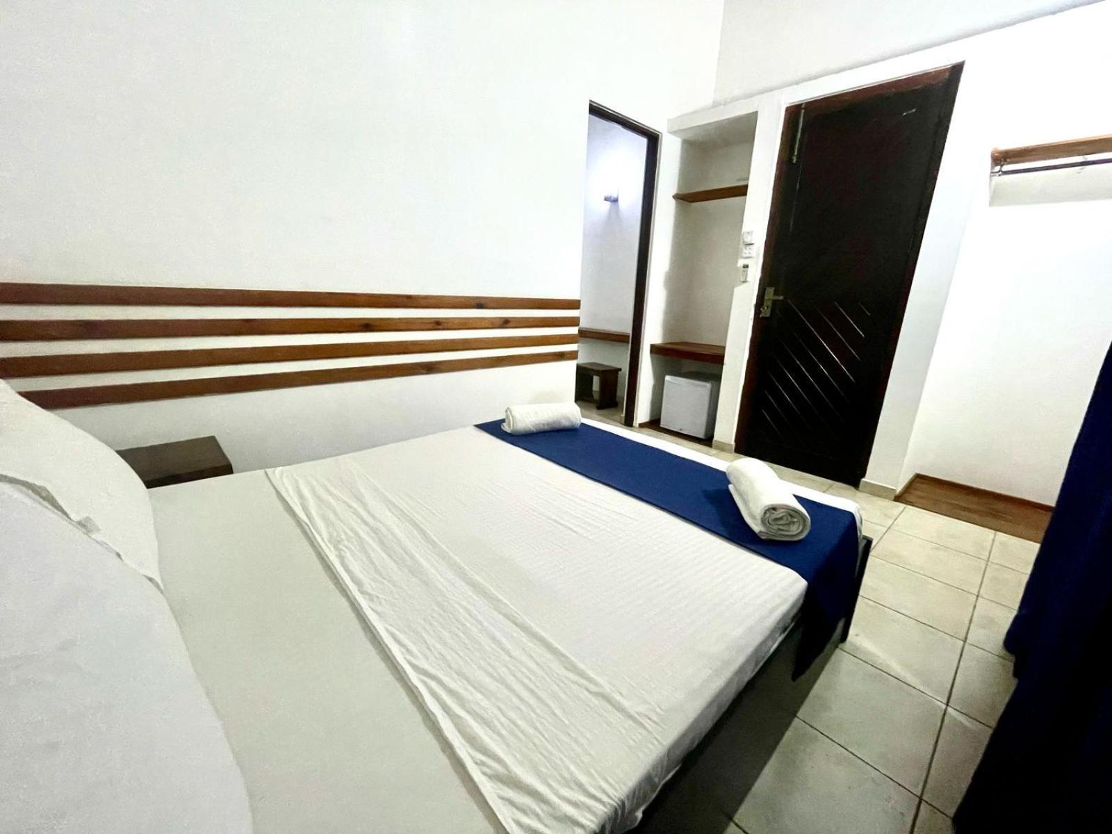 Hotel One Sixty Dehiwala-Mount Lavinia Ngoại thất bức ảnh